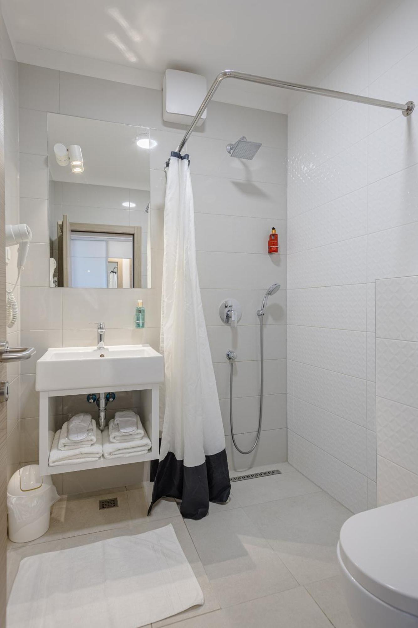 Rogac Rooms & Restaurant Omiš Εξωτερικό φωτογραφία