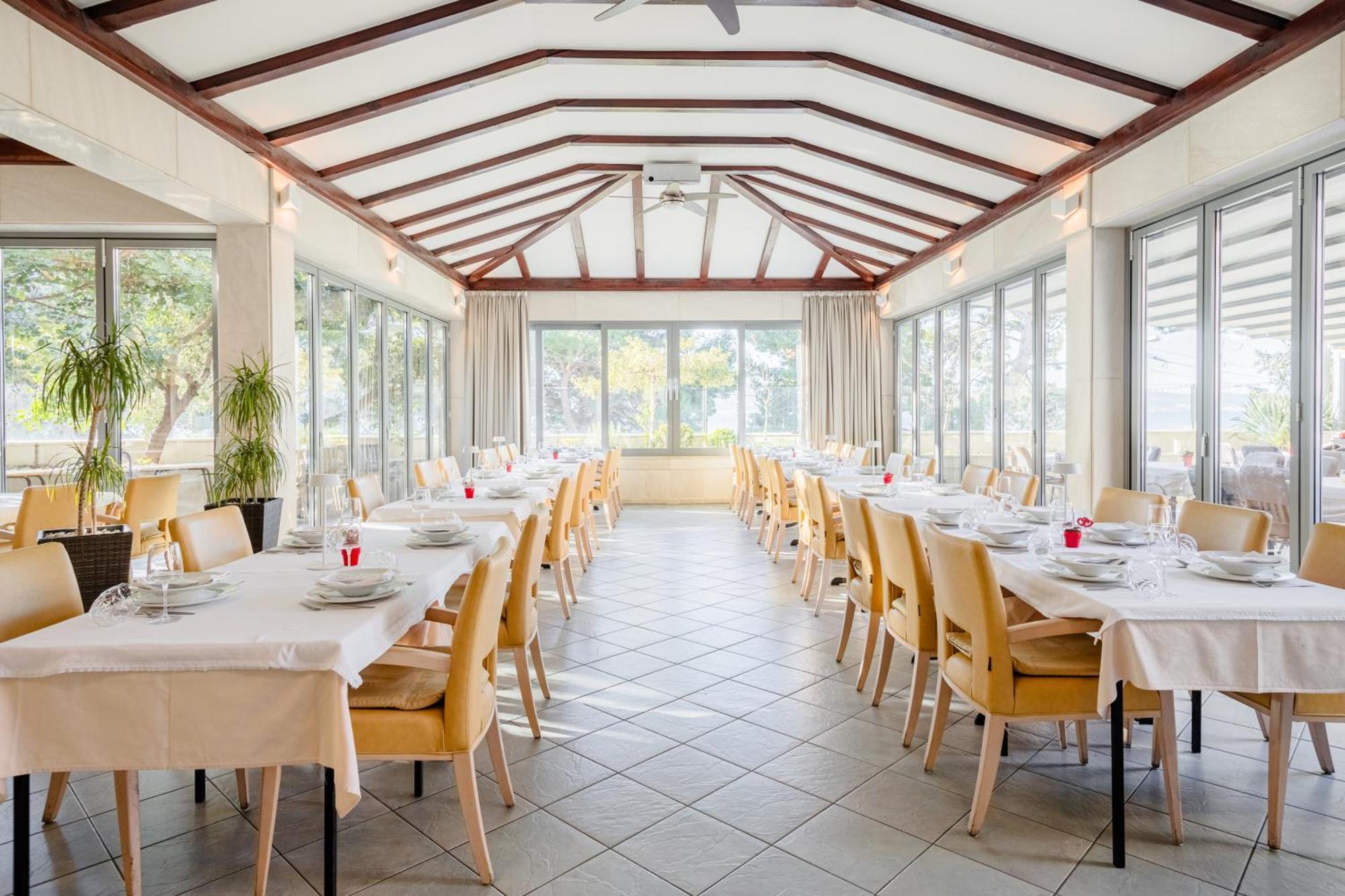 Rogac Rooms & Restaurant Omiš Εξωτερικό φωτογραφία